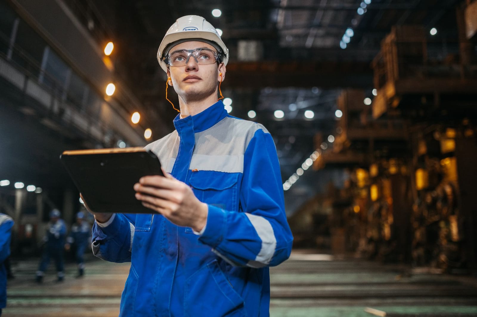 Workforce Management Software for Manufacturing: Rostering, Compliance and Shift Control